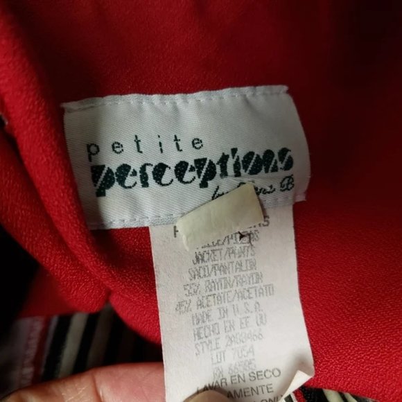 90s Petite Perceptions by Irene B red button front cropped jacket . size 12 - Picture 5 of 5